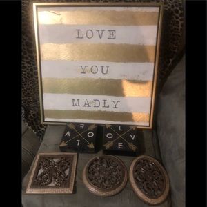 Large picture, 2 smaller wood plaques & 3 mirrors